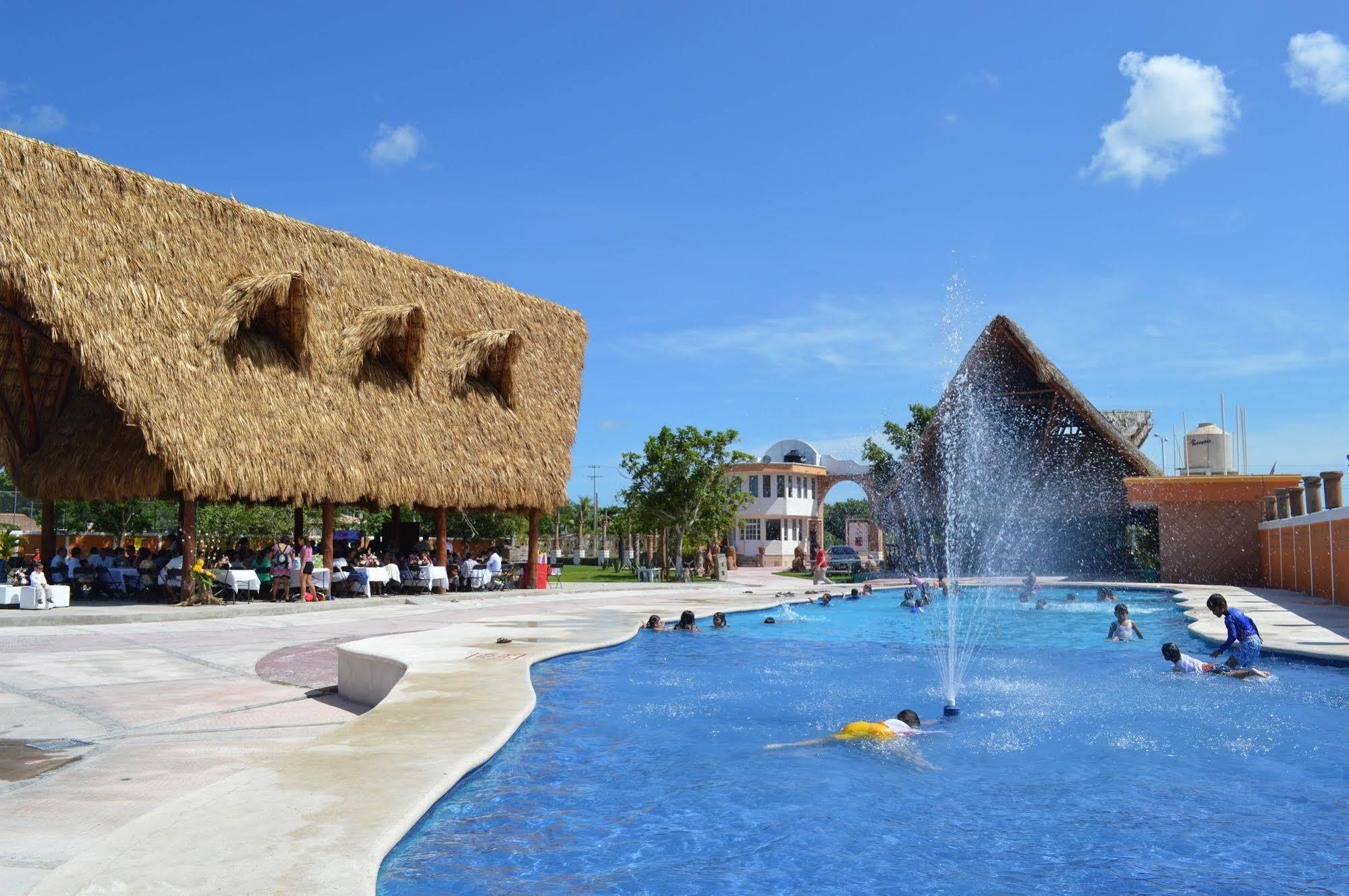 Hotel Hacienda Ixtlan Cozumel Esterno foto