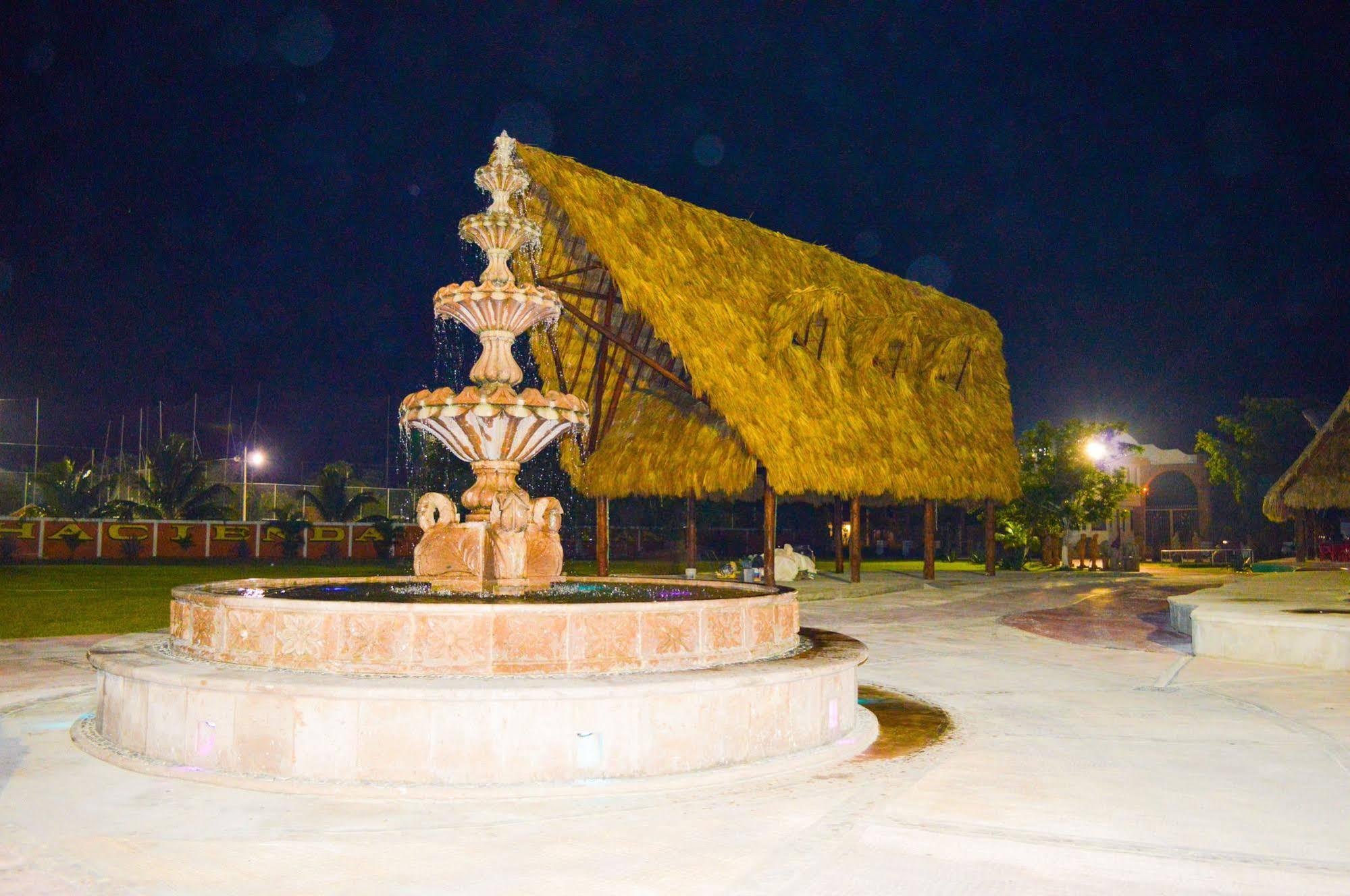 Hotel Hacienda Ixtlan Cozumel Esterno foto