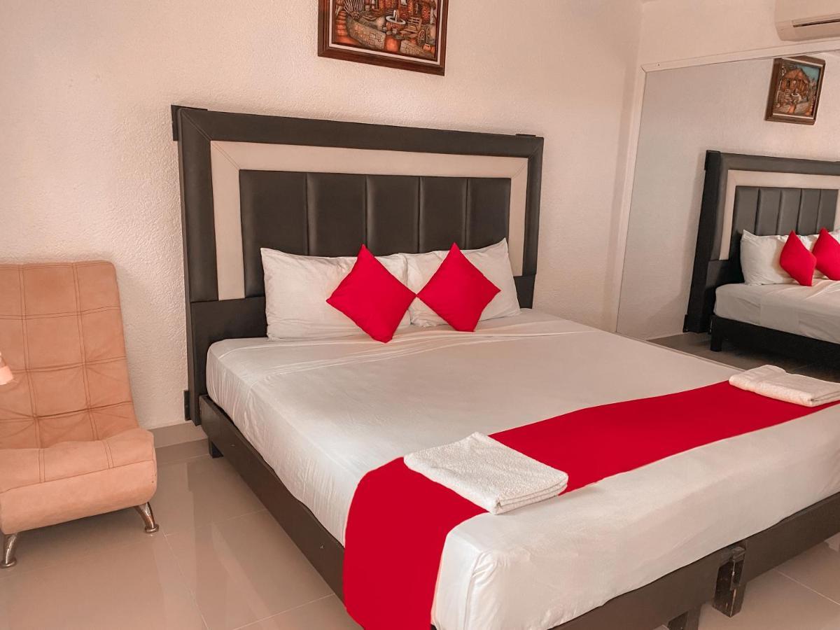 Hotel Hacienda Ixtlan Cozumel Esterno foto