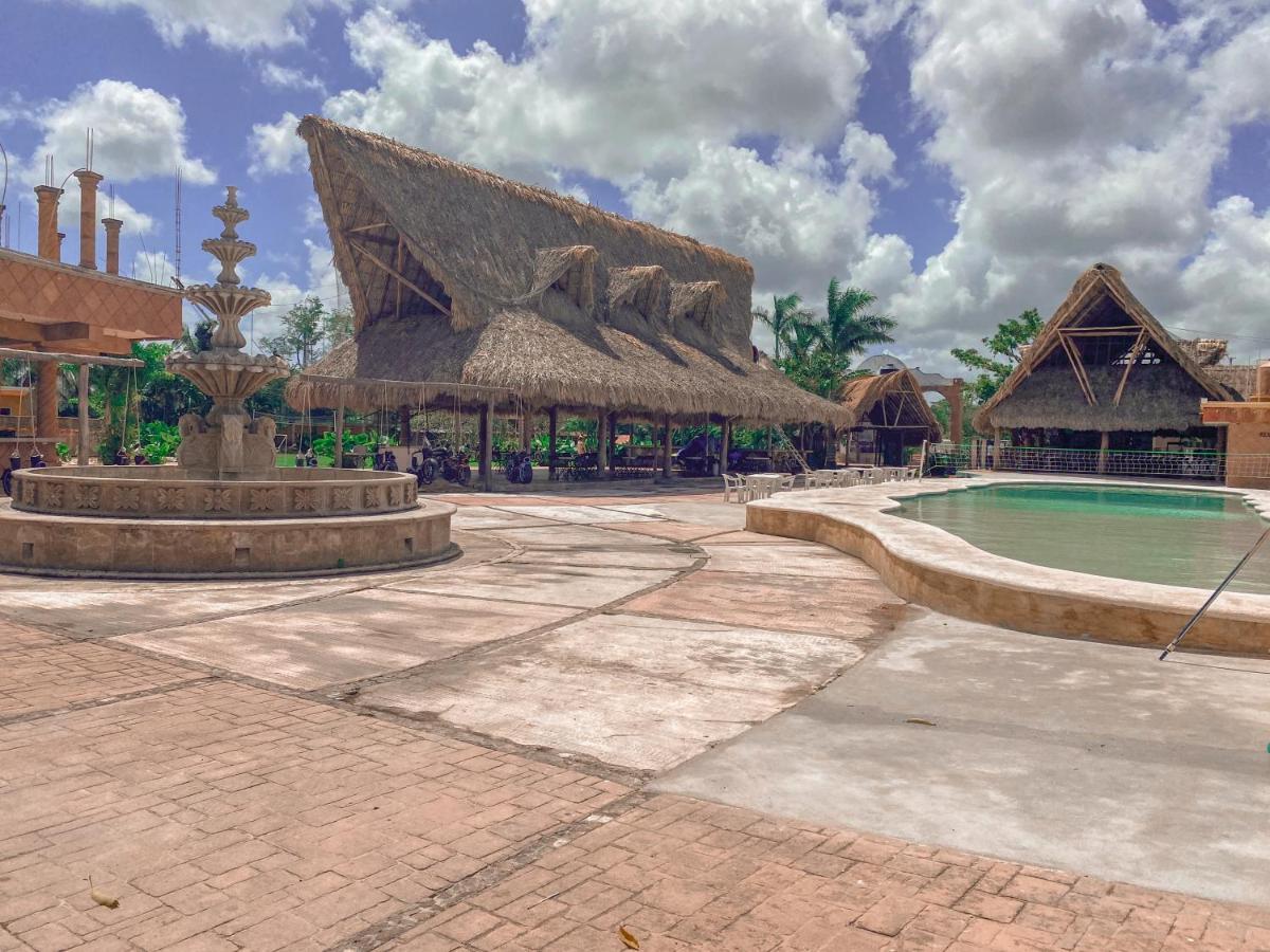 Hotel Hacienda Ixtlan Cozumel Esterno foto