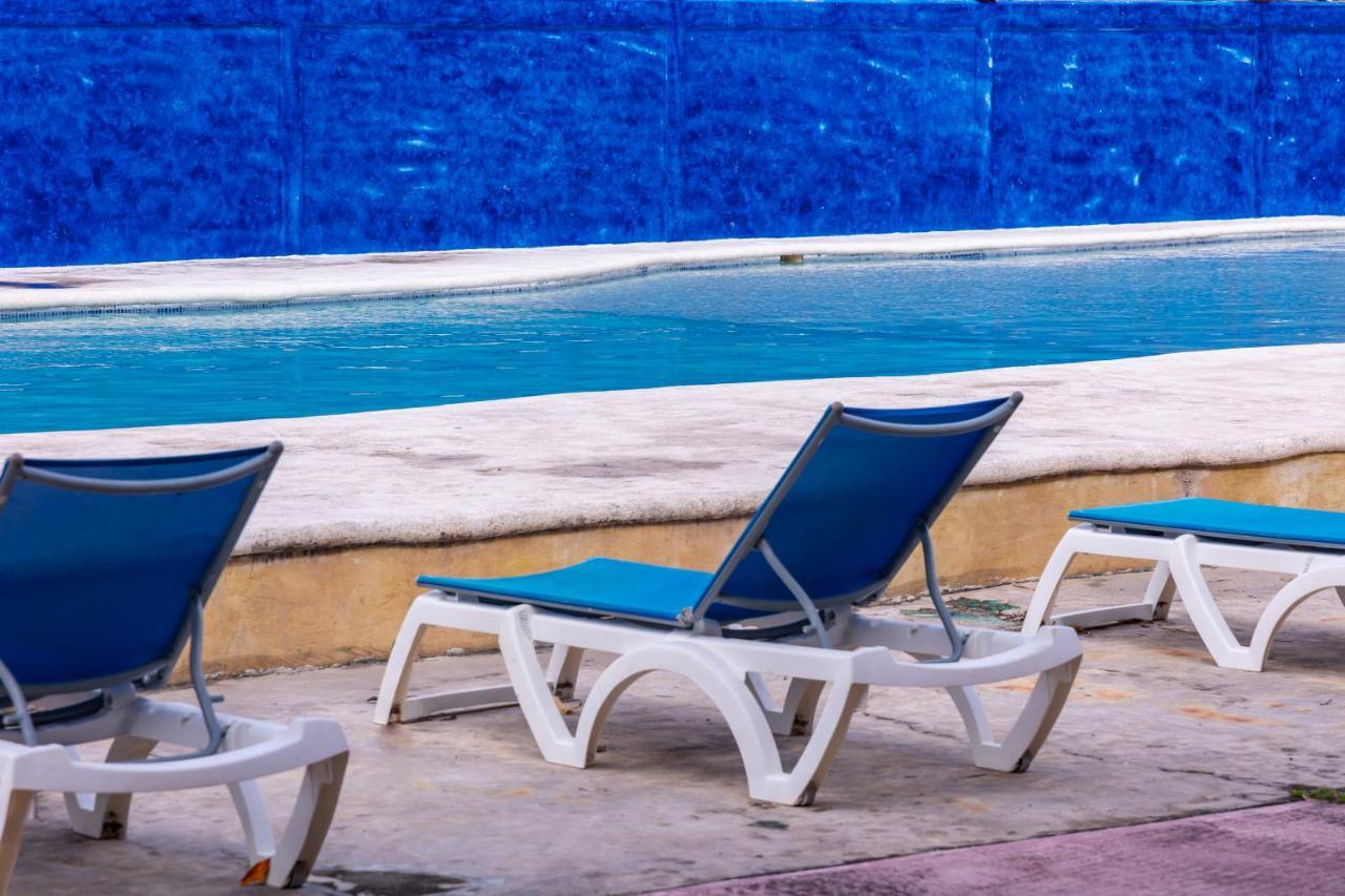 Hotel Hacienda Ixtlan Cozumel Esterno foto