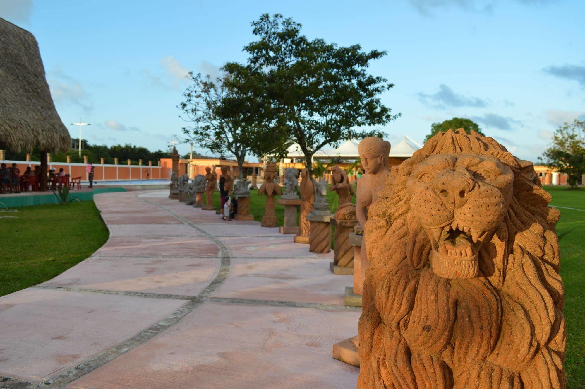 Hotel Hacienda Ixtlan Cozumel Esterno foto
